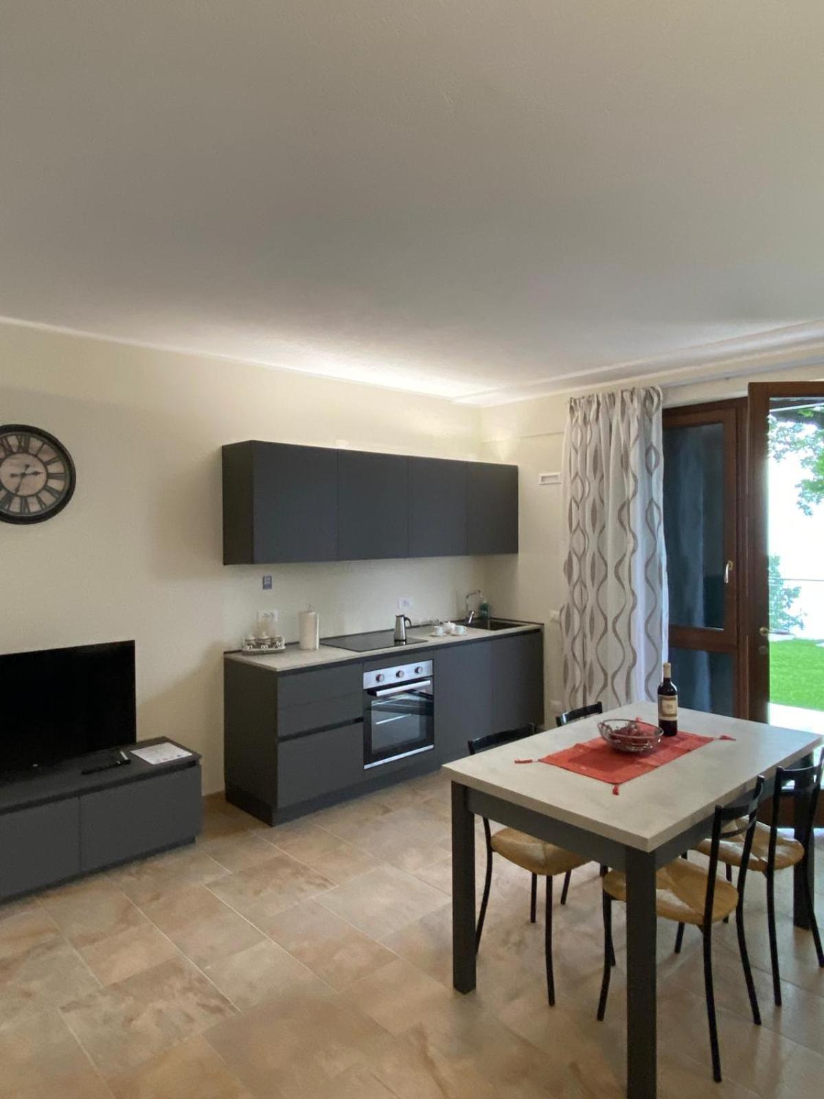 La Casa Di Pericle Aparthotel Brenzone sul Garda Eksteriør bilde